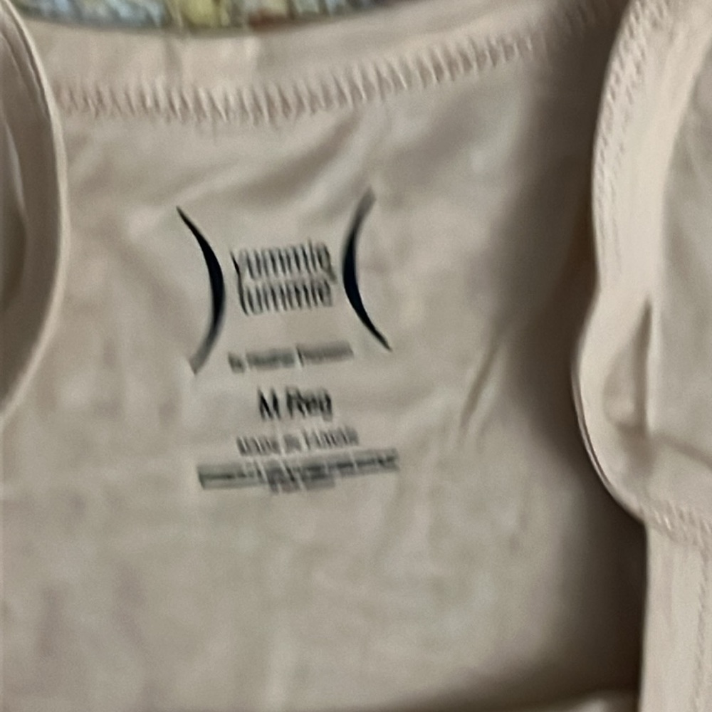 Yummie tummie by Heather Thomson nude shaping camisole m medium - Picture 2 of 4